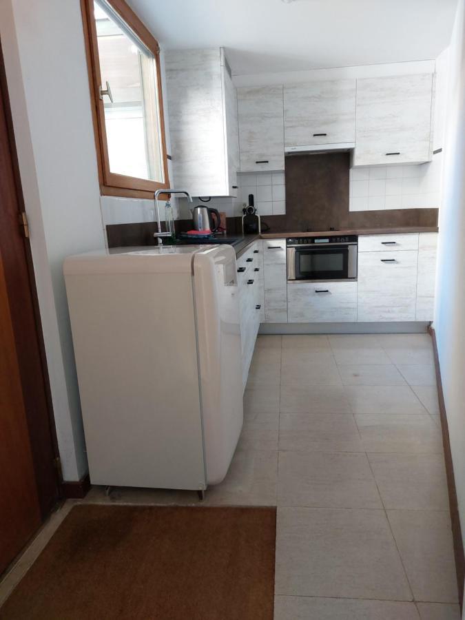 Le Peyrot*** Coeur De Ville 55M² Avec Patio Rodez Kültér fotó